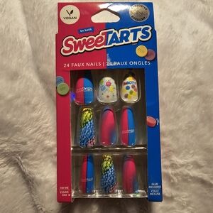 Sweetarts Icing Exclusive Faux Press On Nail Set